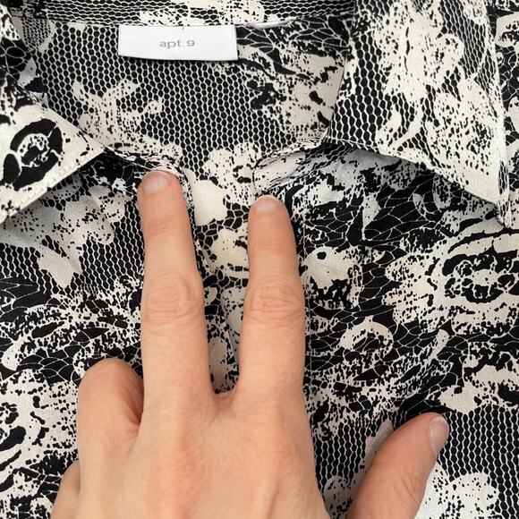 apt. 9 Silk Floral Long Sleeve Button Down Blouse, Black, White, Wide Cuff, S-M - Picture 7 of 12